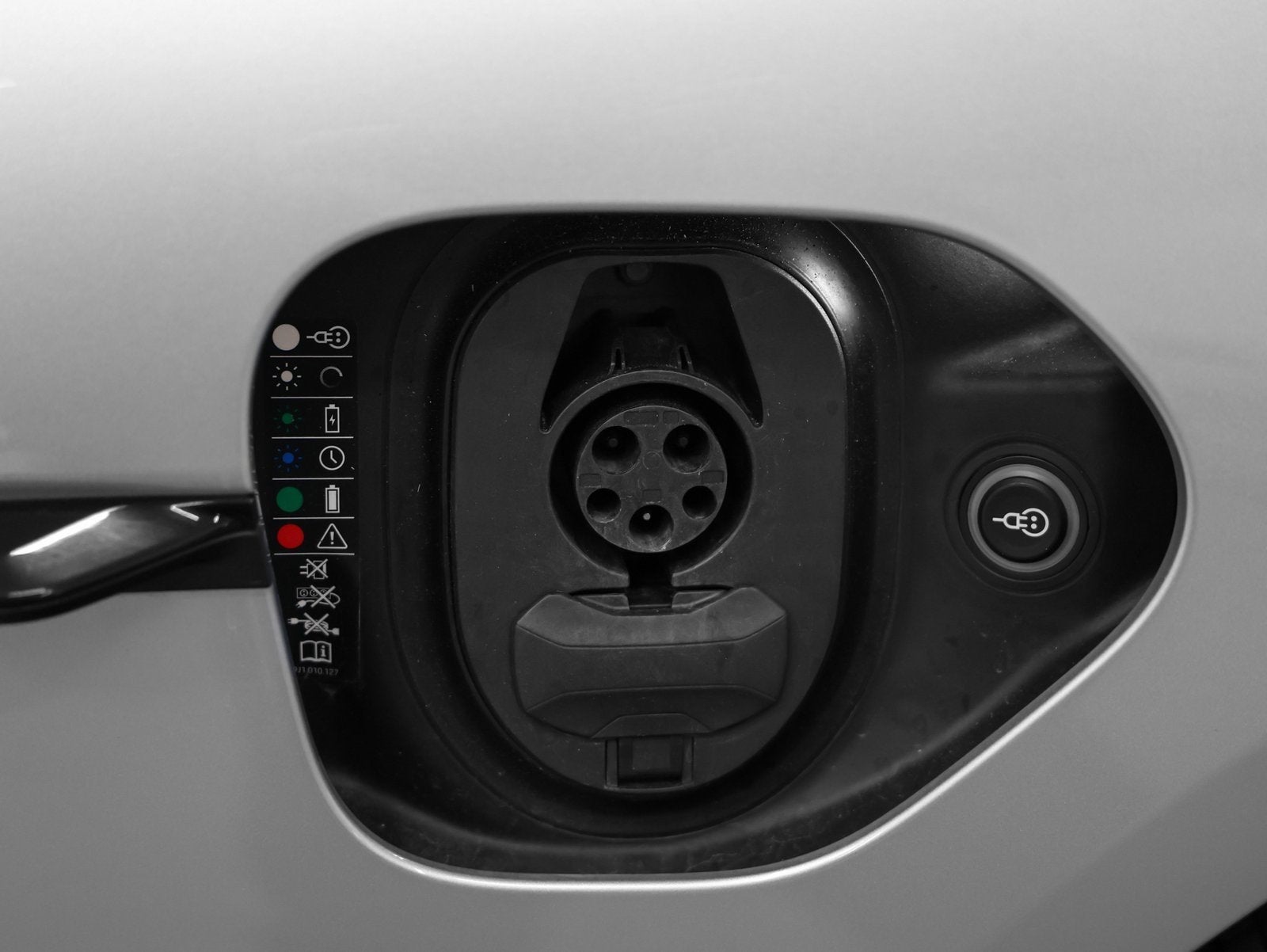 2023 Porsche Taycan Base