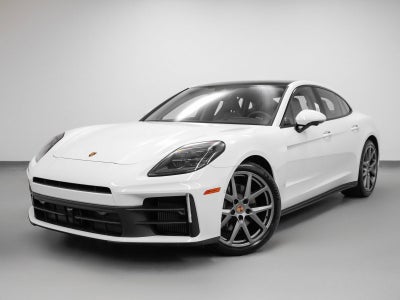 2025 Porsche Panamera 4