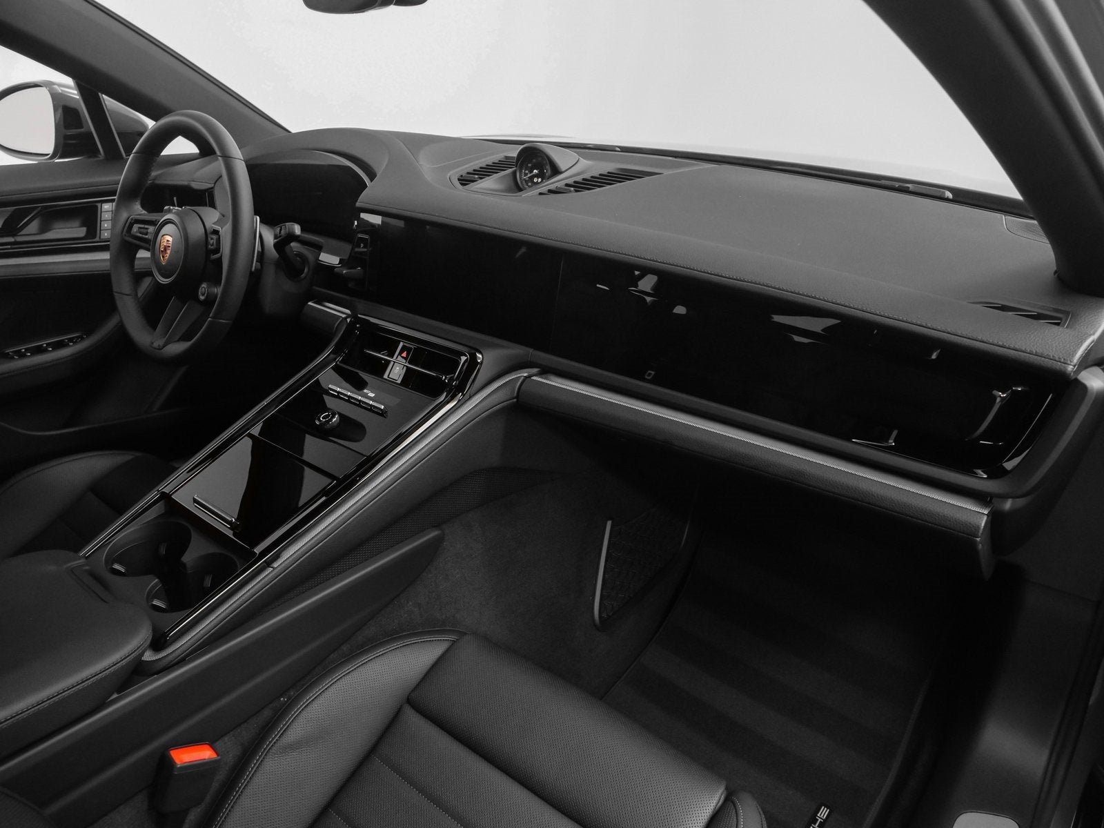 2025 Porsche Panamera 4