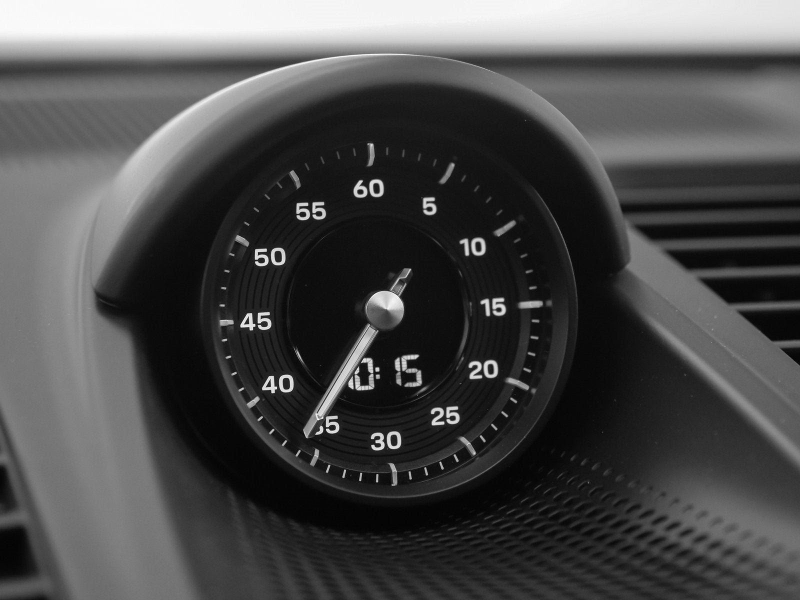 2025 Porsche Panamera 4