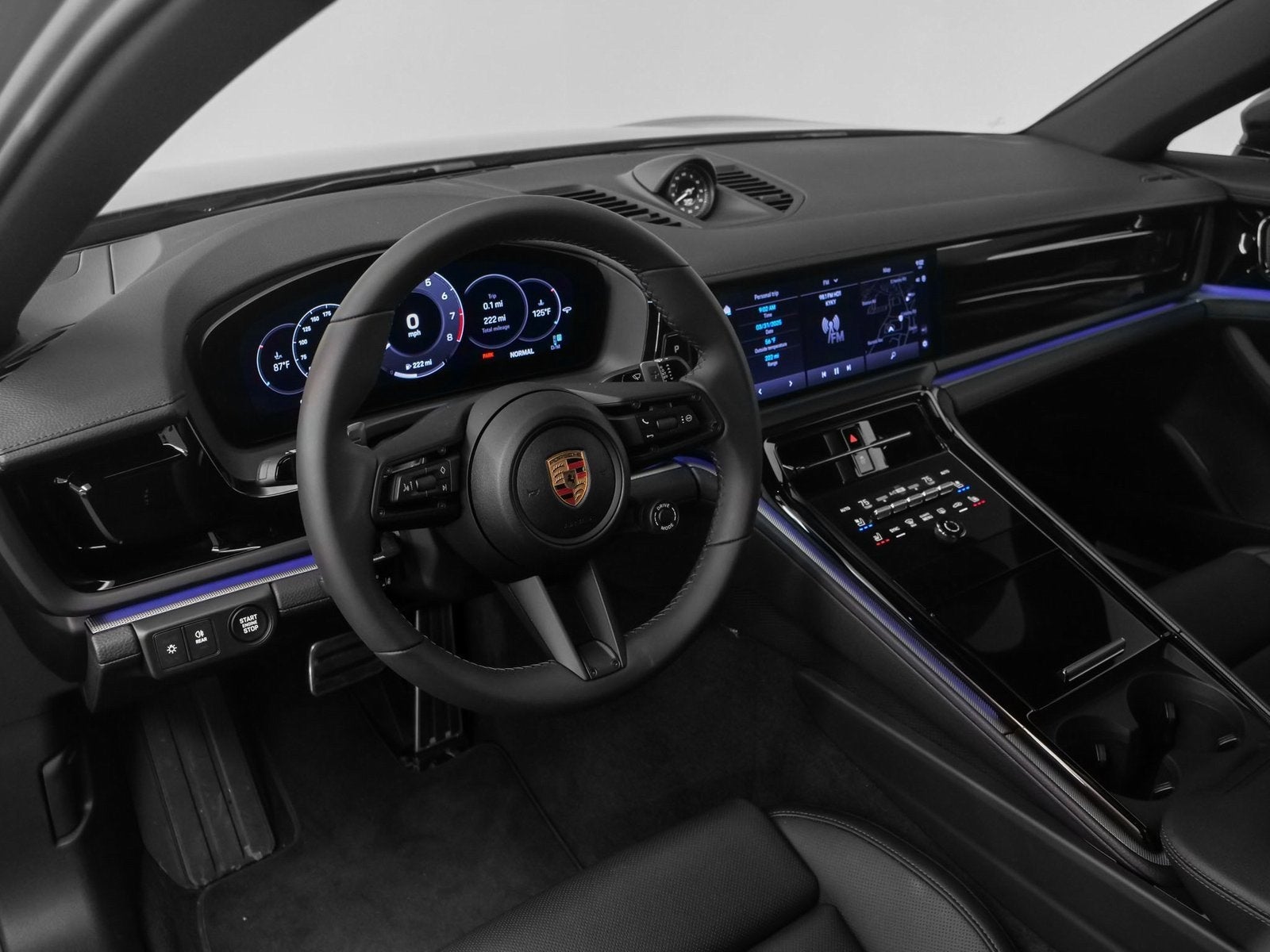 2025 Porsche Panamera 4