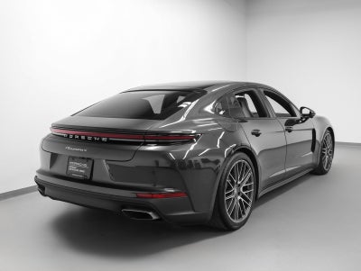 2025 Porsche Panamera 4