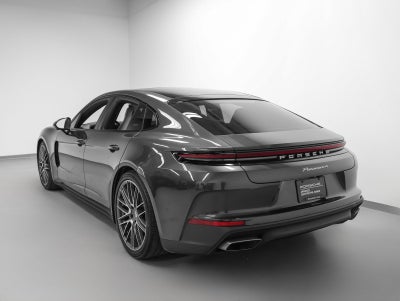2025 Porsche Panamera 4