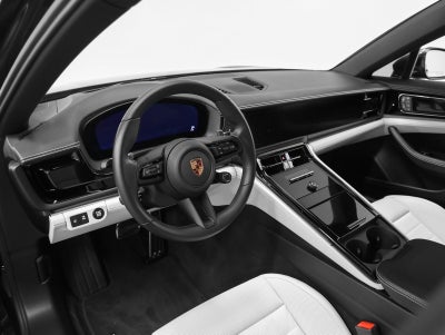 2025 Porsche Panamera 4