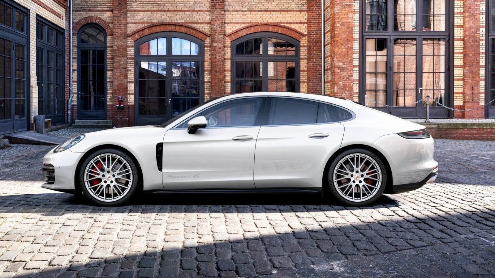 2022 Porsche Panamera 4S
