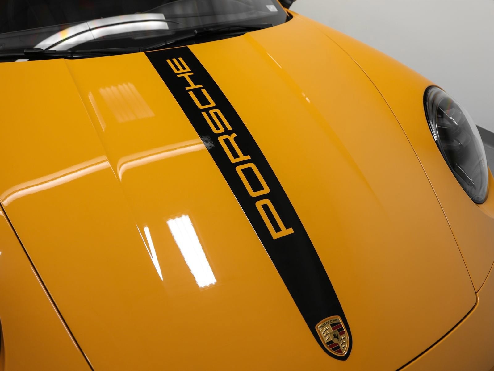 2025 Porsche 911 Base