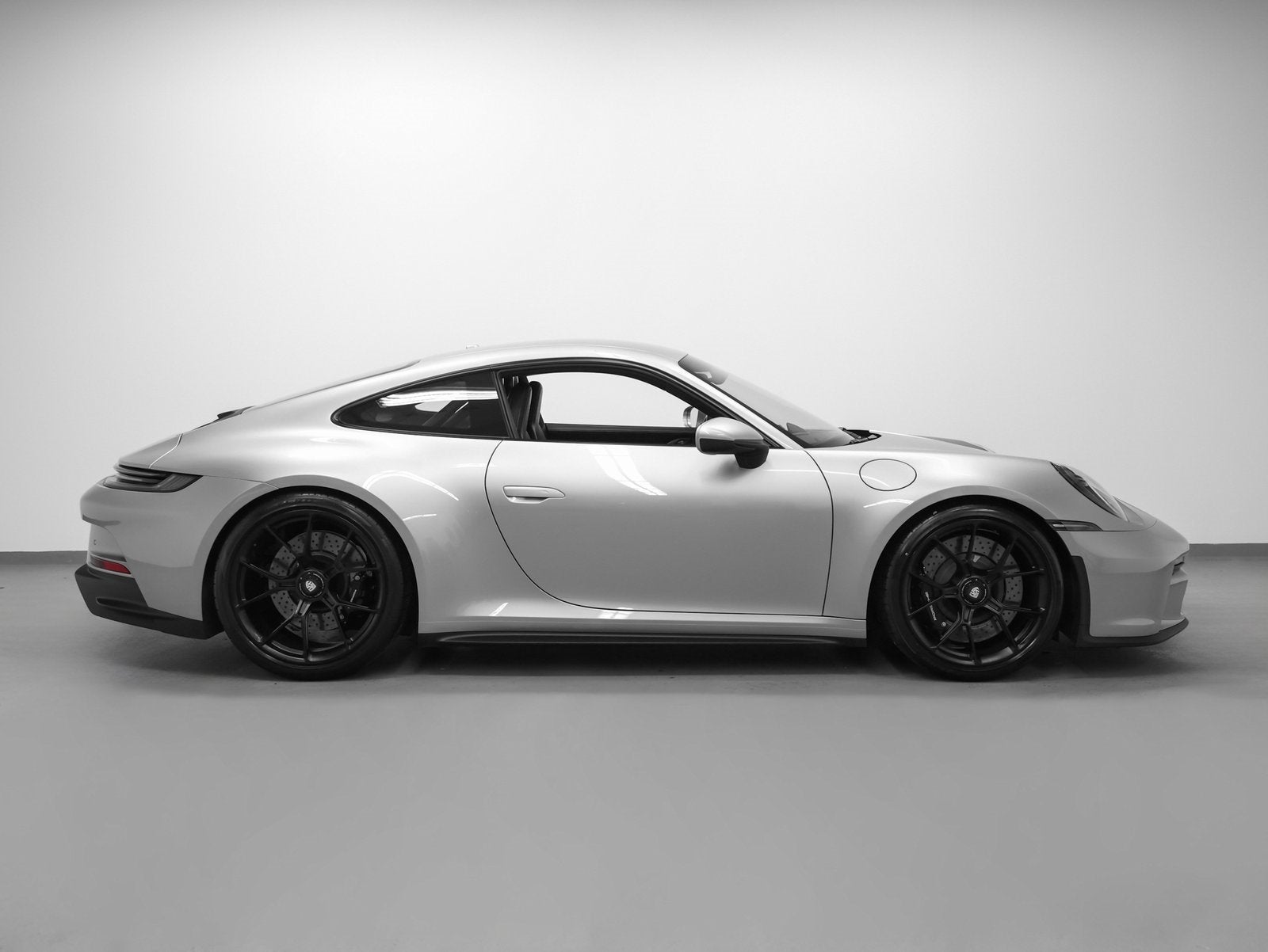 2022 Porsche 911 GT3 w/Touring Package