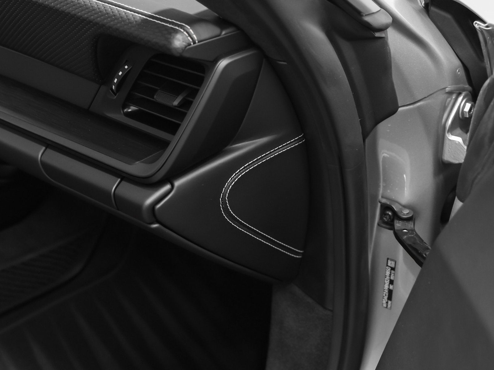 2022 Porsche 911 GT3 w/Touring Package