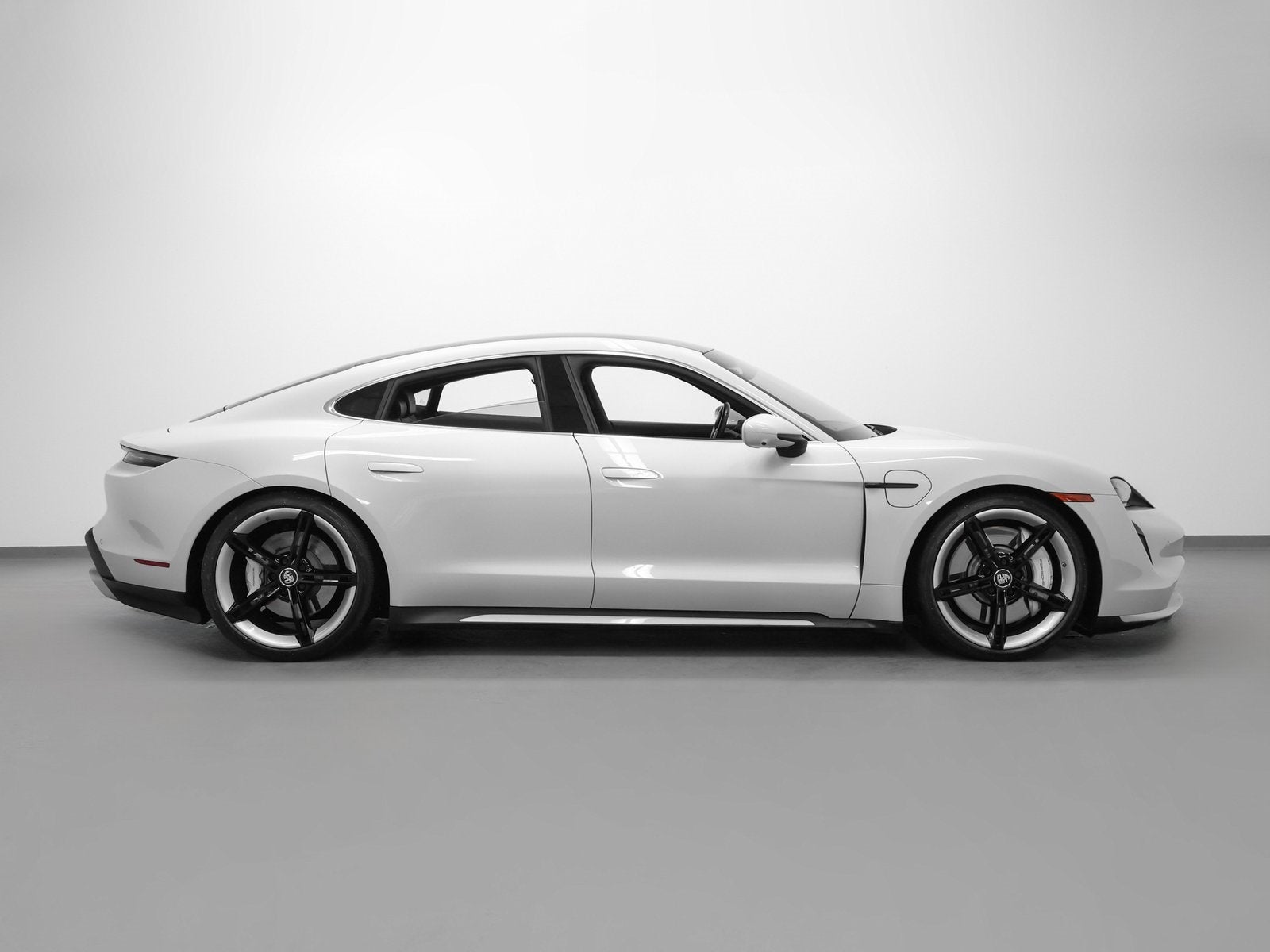 2021 Porsche Taycan Turbo