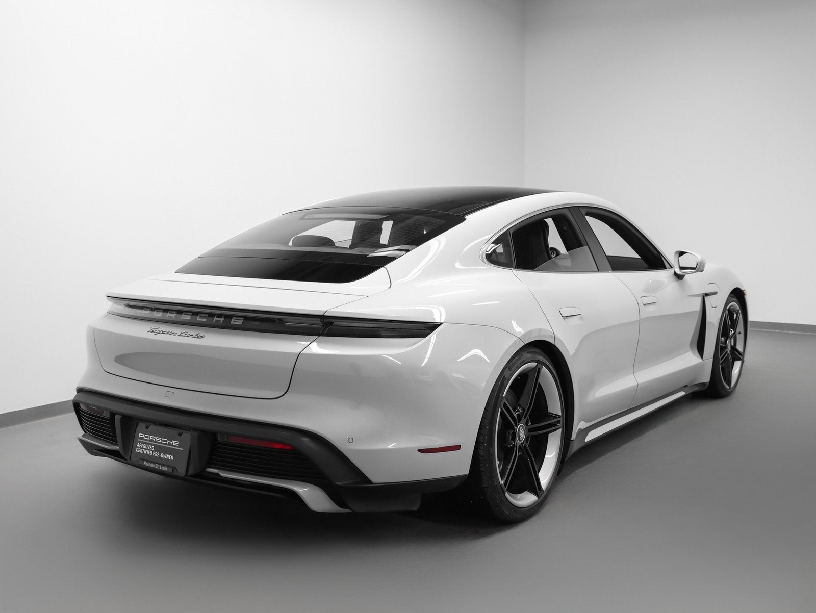 2021 Porsche Taycan Turbo