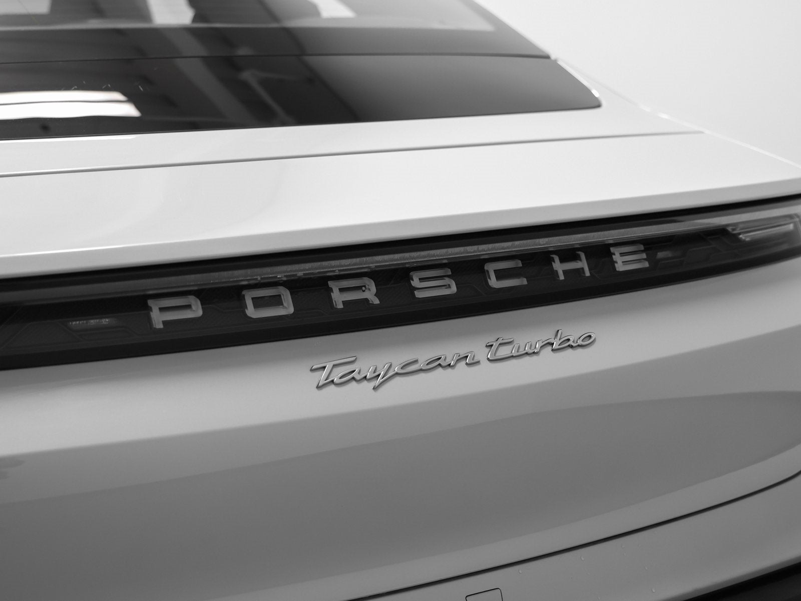 2021 Porsche Taycan Turbo