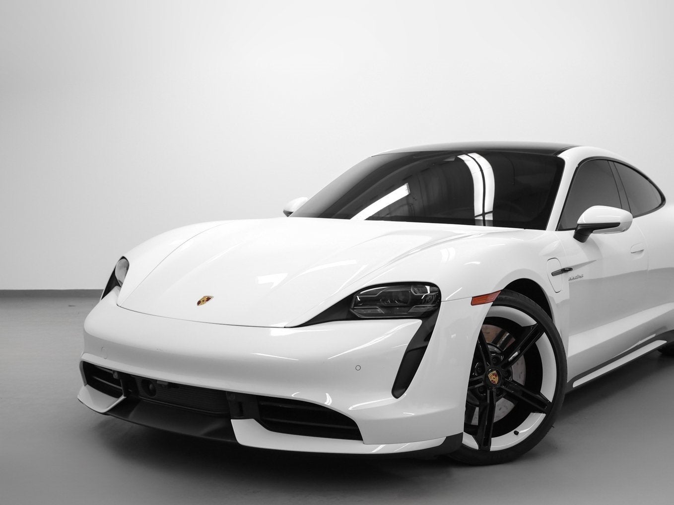 2024 Porsche Taycan Turbo