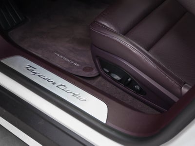 2024 Porsche Taycan Turbo