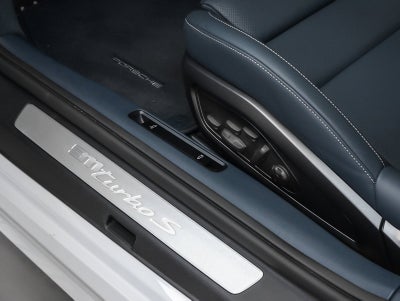 2025 Porsche 911 Turbo S