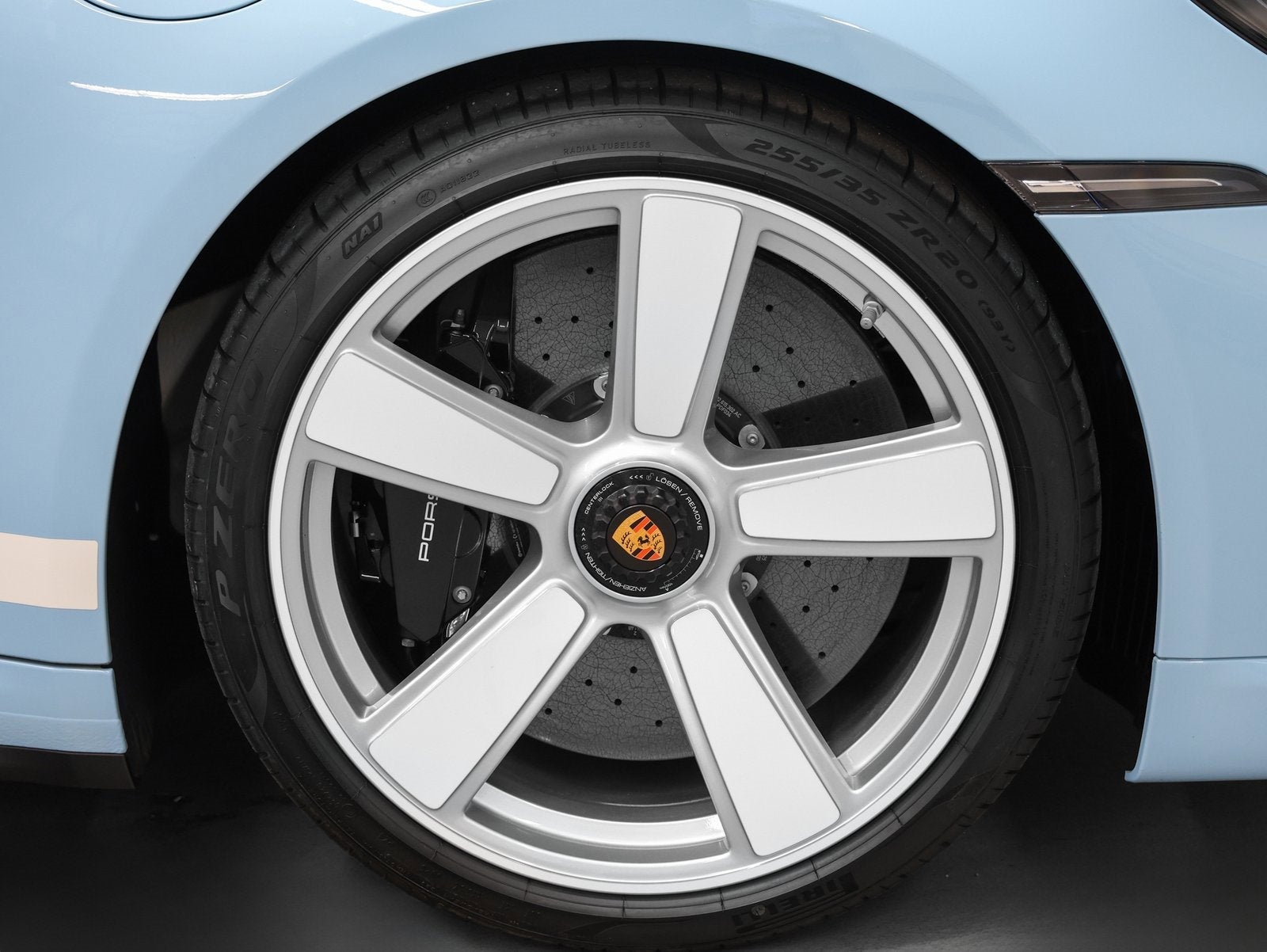 2025 Porsche 911 Base