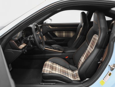 2025 Porsche 911 Base