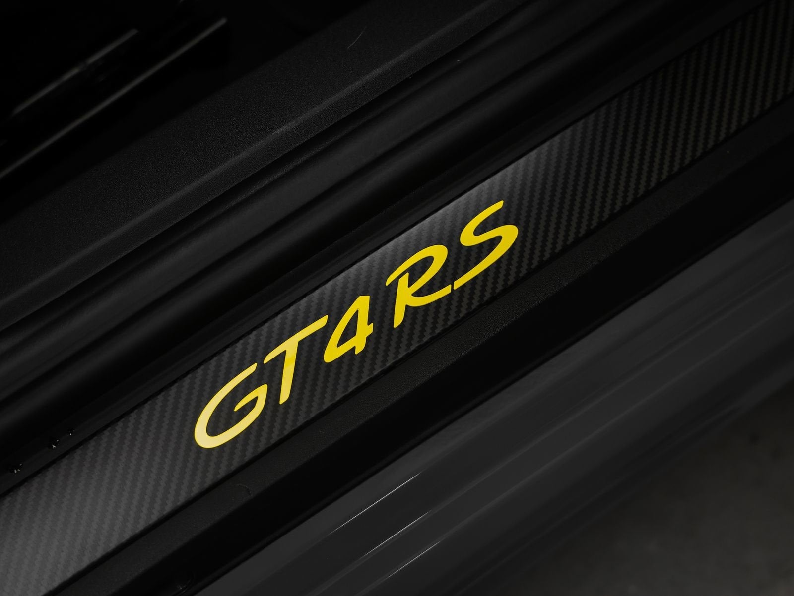 2023 Porsche 718 Cayman GT4 RS