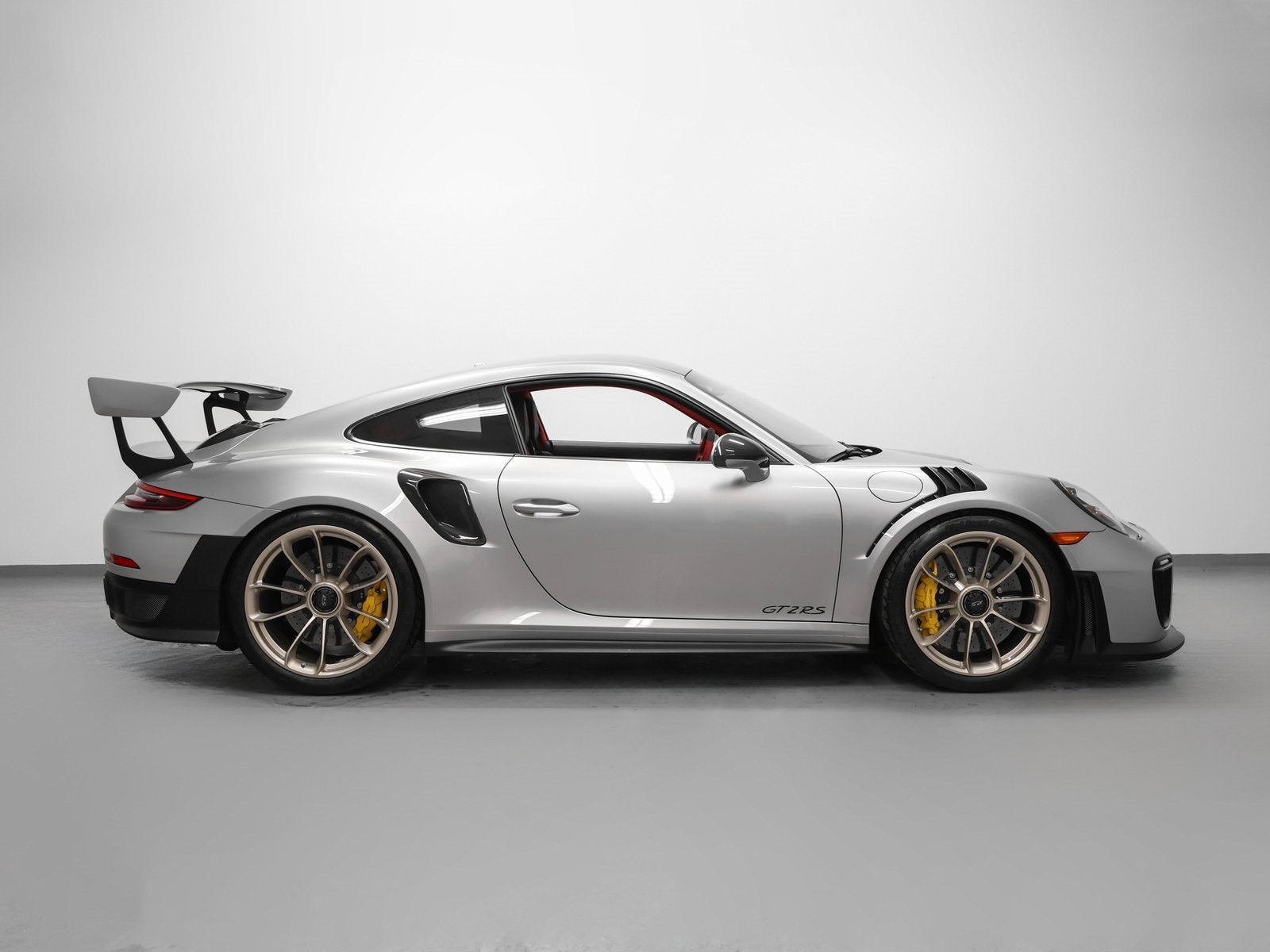 2019 Porsche 911 GT2 RS