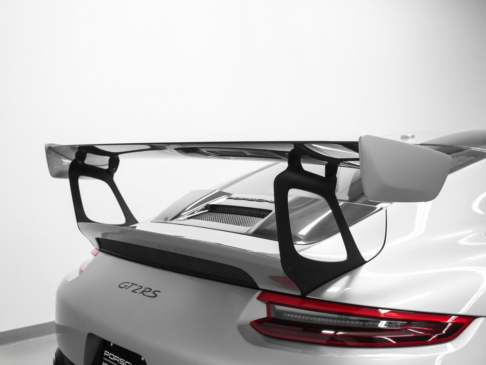 2019 Porsche 911 GT2 RS