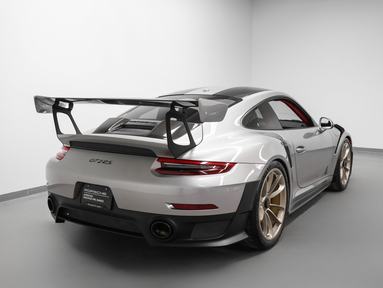 2019 Porsche 911 GT2 RS