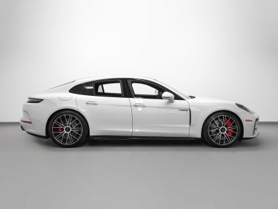2025 Porsche Panamera Turbo E-Hybrid