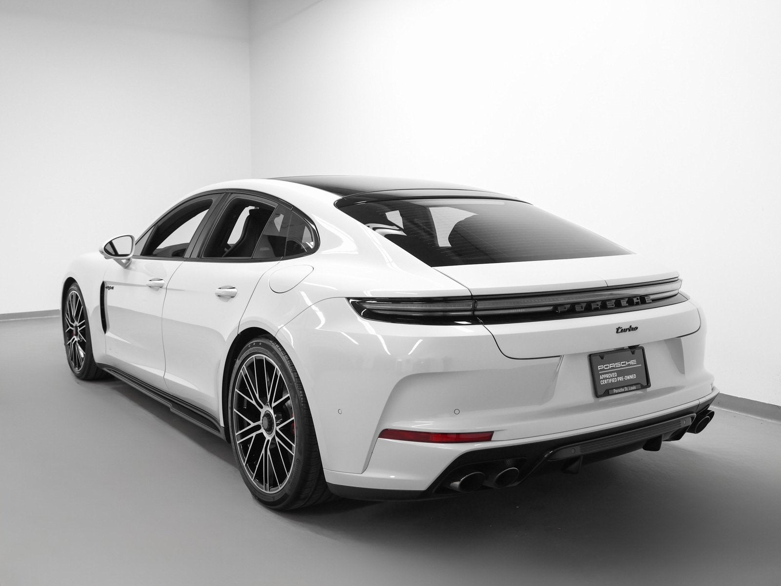 2025 Porsche Panamera Turbo E-Hybrid