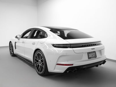 2025 Porsche Panamera Turbo E-Hybrid