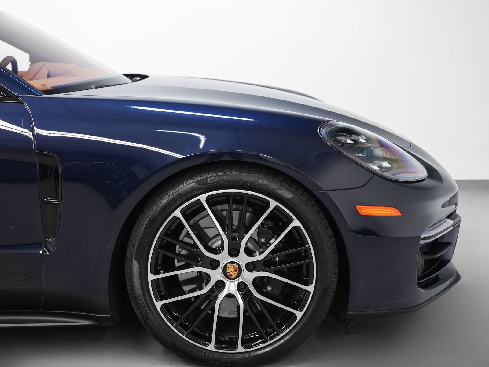 2023 Porsche Panamera GTS