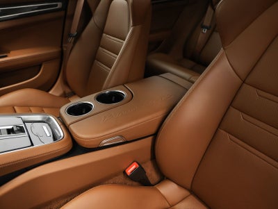 2023 Porsche Panamera GTS