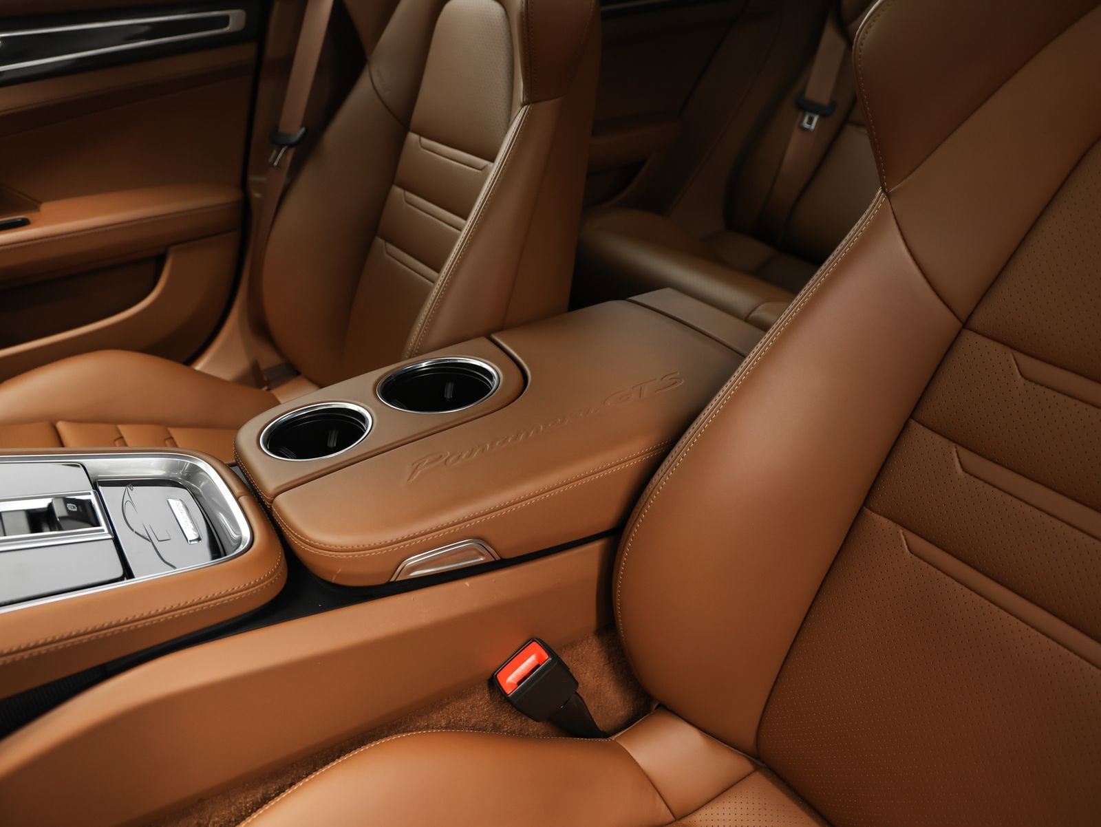 2023 Porsche Panamera GTS