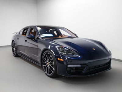 2023 Porsche Panamera GTS