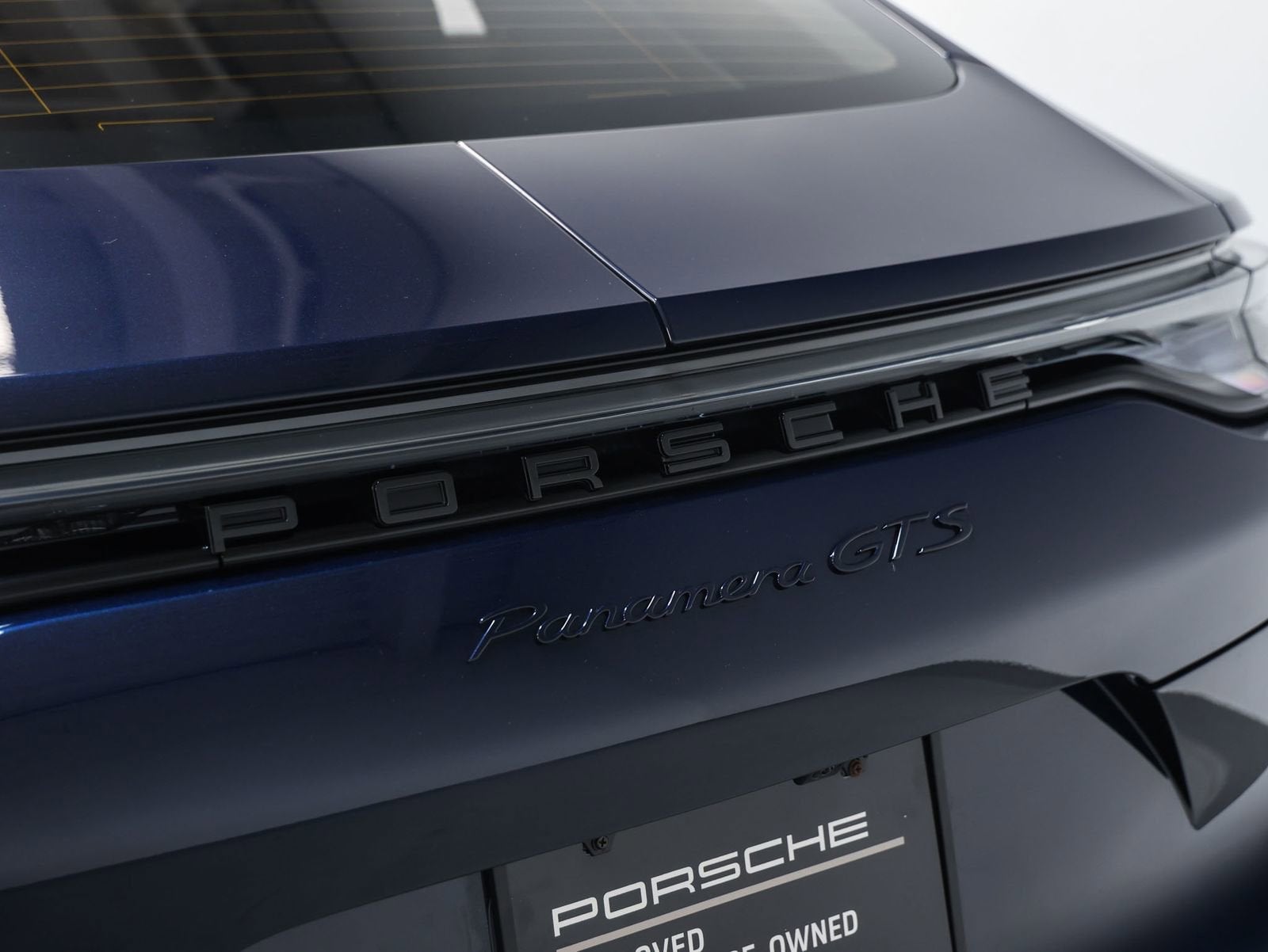 2023 Porsche Panamera GTS