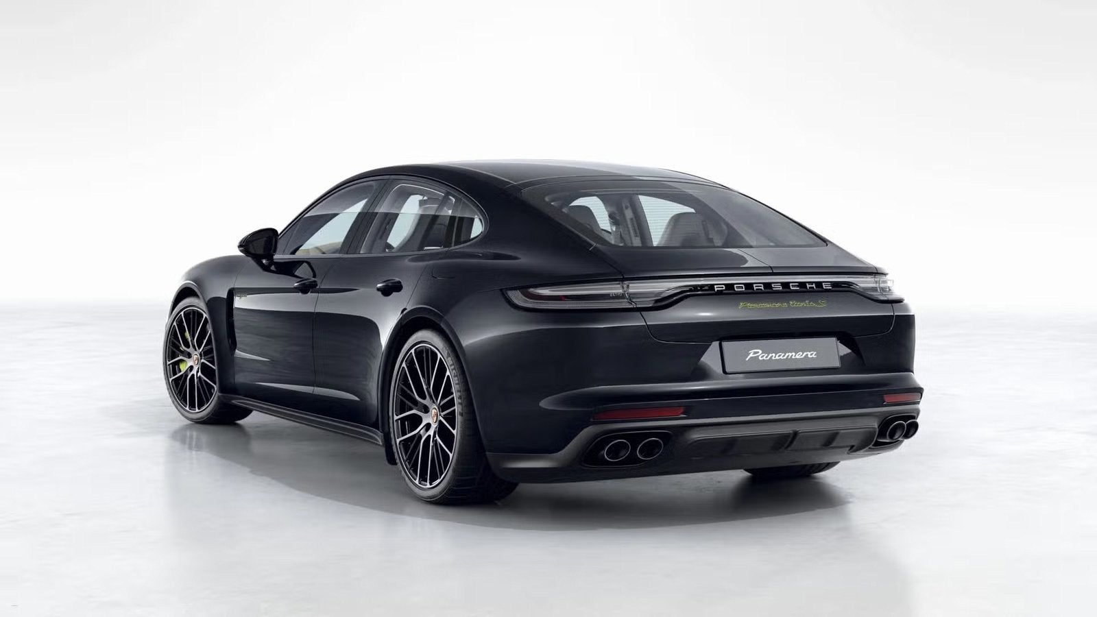 2021 Porsche Panamera Turbo S E-Hybrid