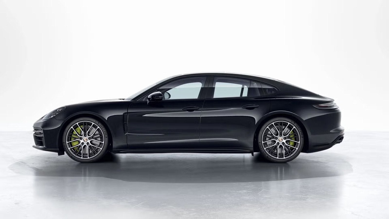2021 Porsche Panamera Turbo S E-Hybrid