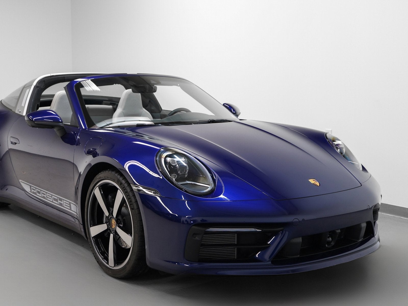 2024 Porsche 911 4