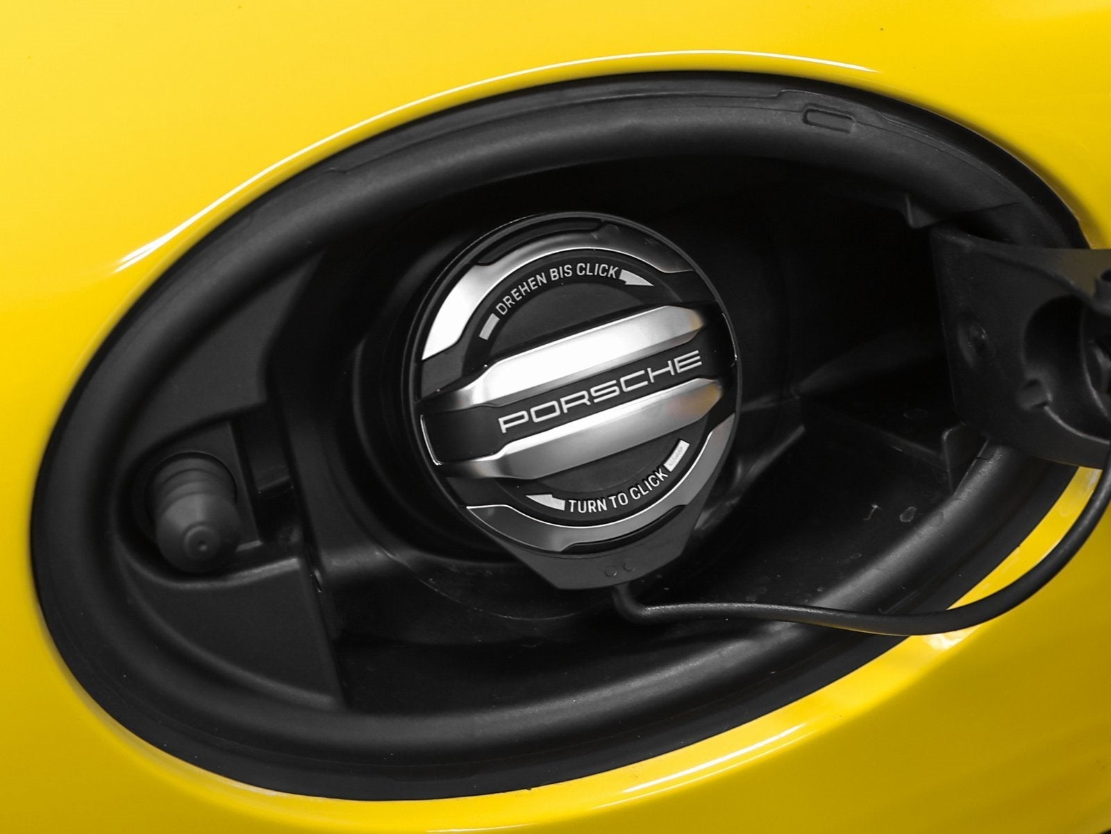 2025 Porsche 718 Spyder RS