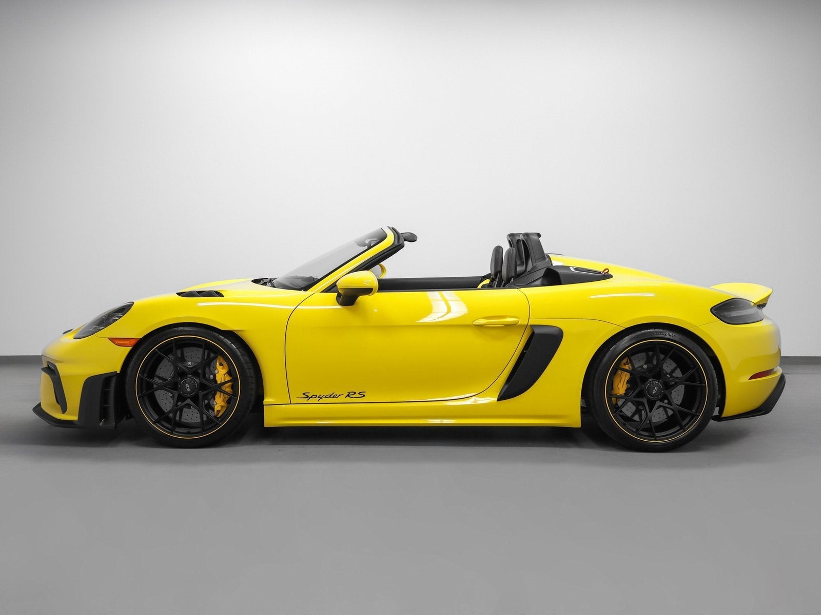 2025 Porsche 718 Spyder RS