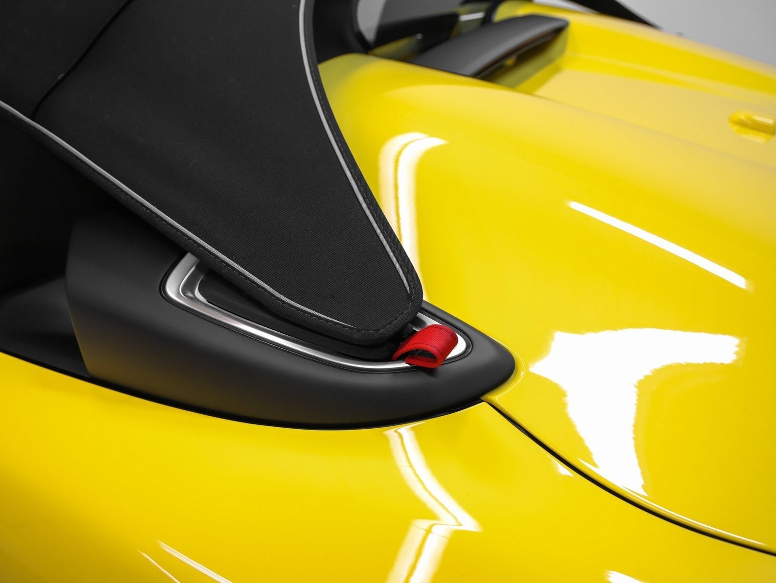 2025 Porsche 718 Spyder RS