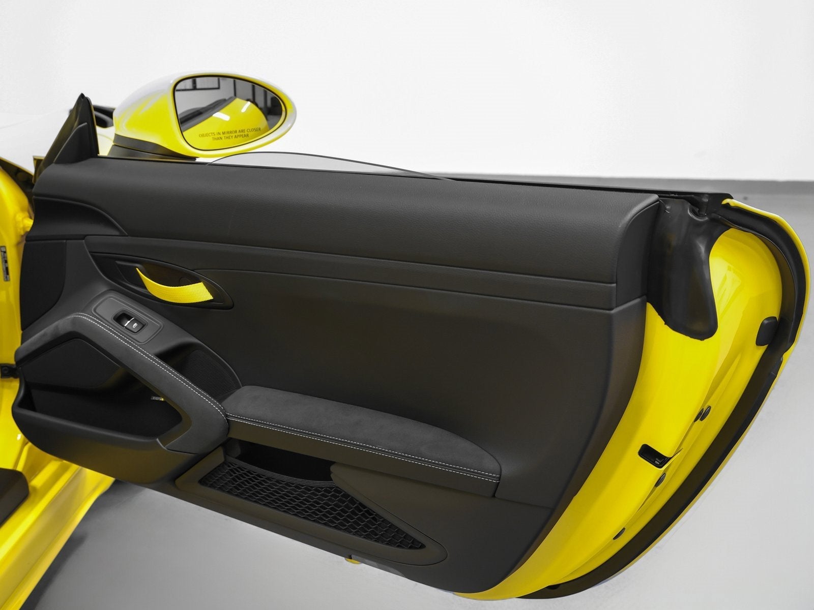 2025 Porsche 718 Spyder RS