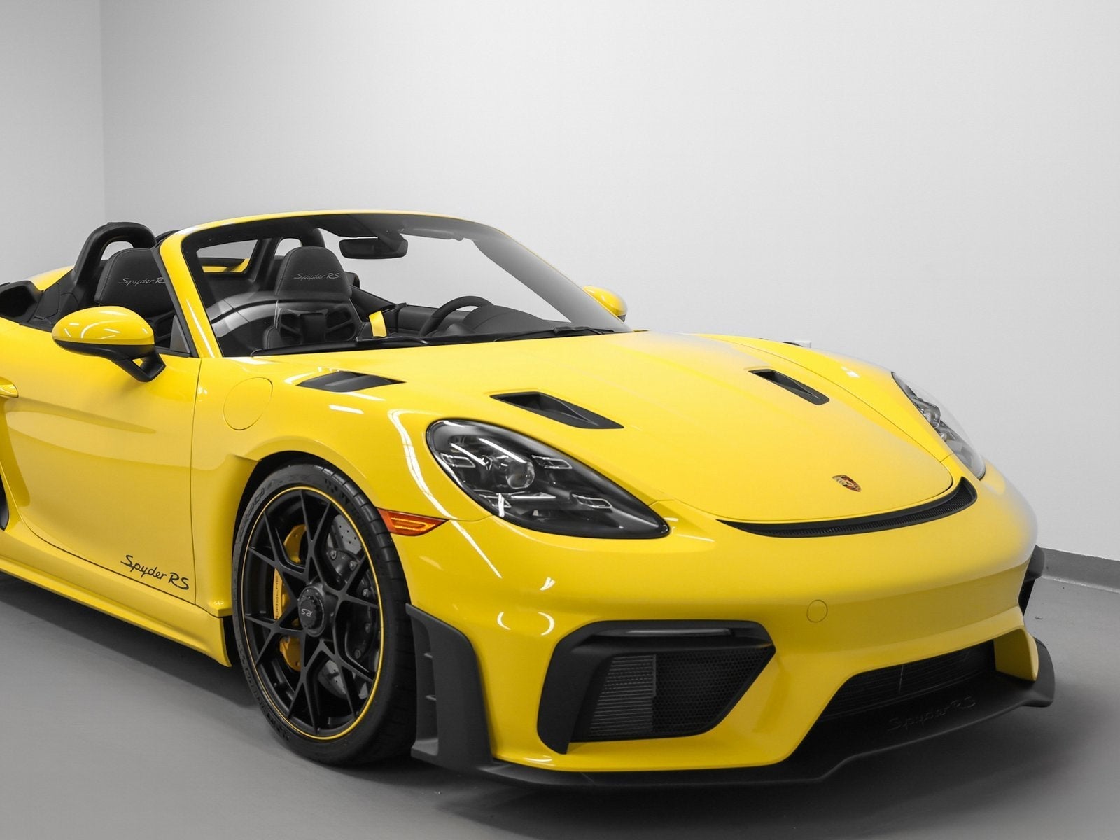 2025 Porsche 718 Spyder RS