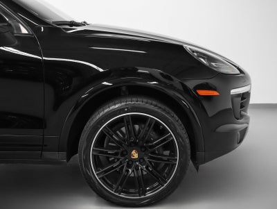 2018 Porsche Cayenne Platinum Edition