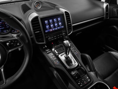 2018 Porsche Cayenne Platinum Edition