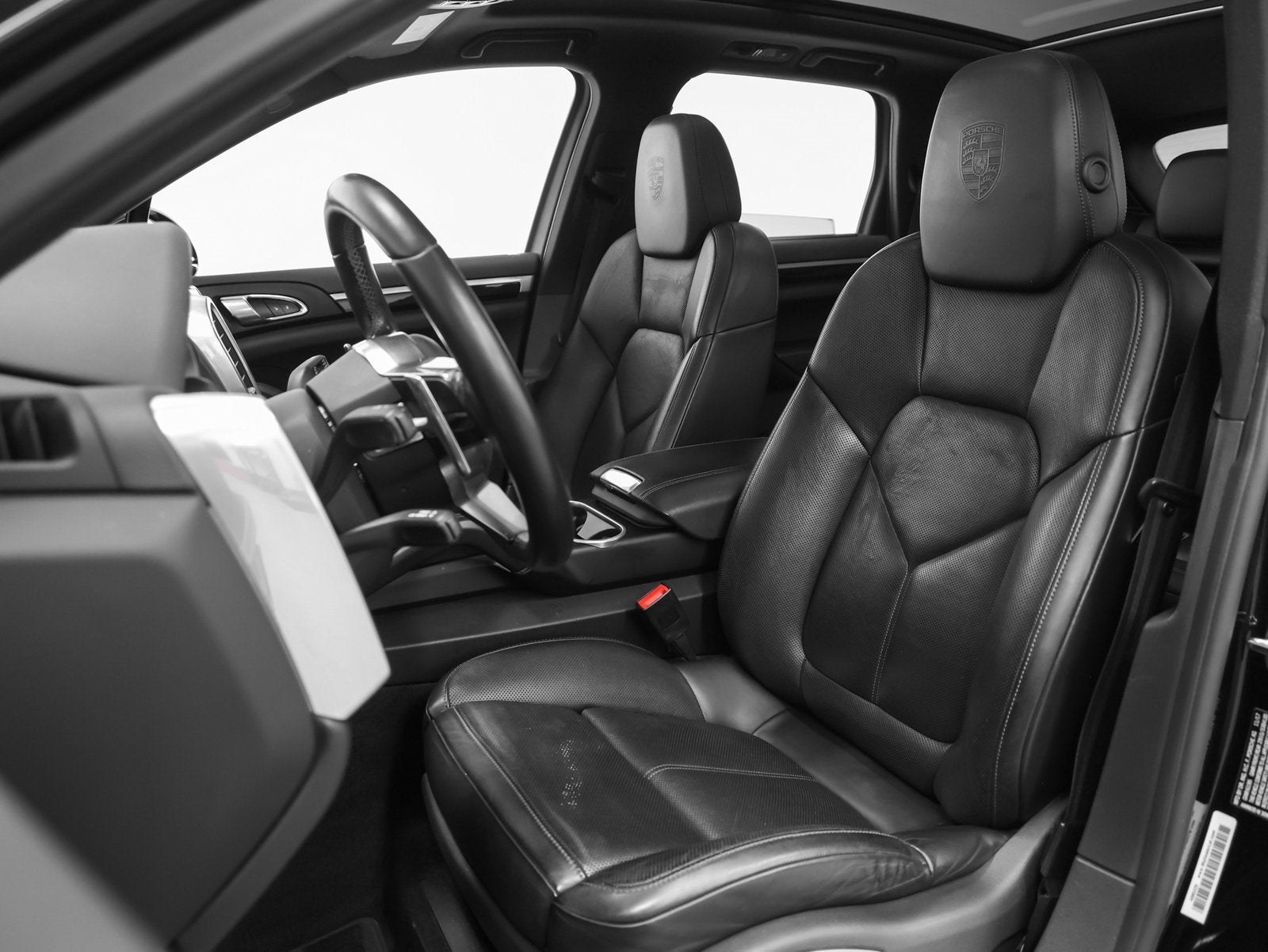 2018 Porsche Cayenne Platinum Edition