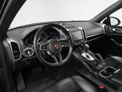 2018 Porsche Cayenne Platinum Edition