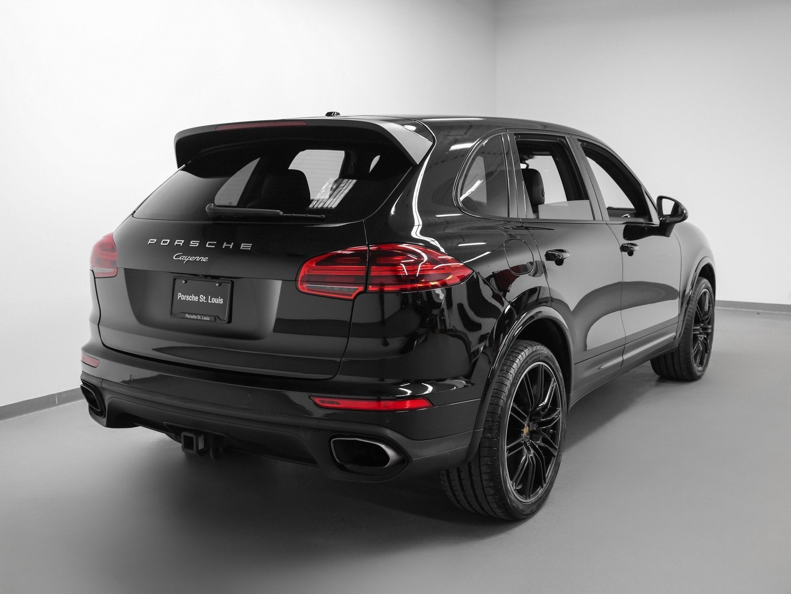 2018 Porsche Cayenne Platinum Edition