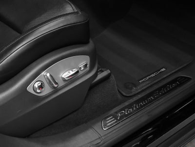 2018 Porsche Cayenne Platinum Edition