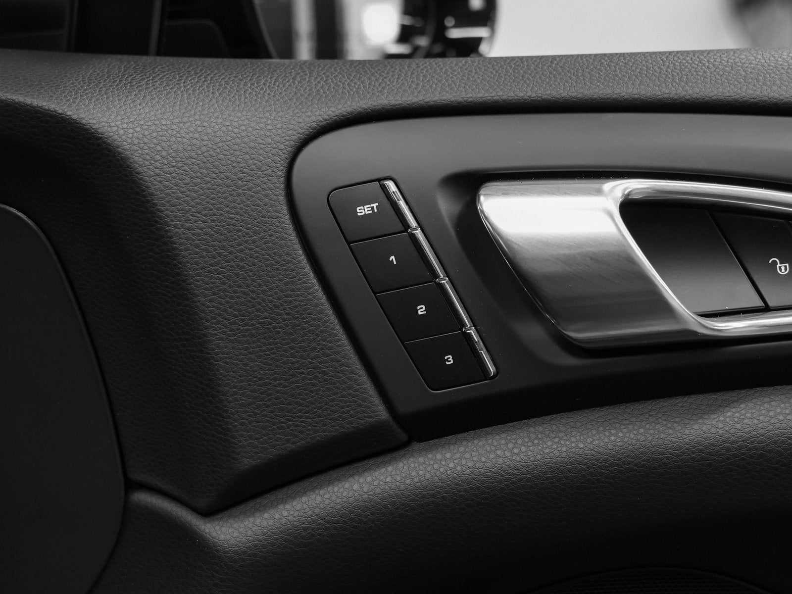 2018 Porsche Cayenne Platinum Edition