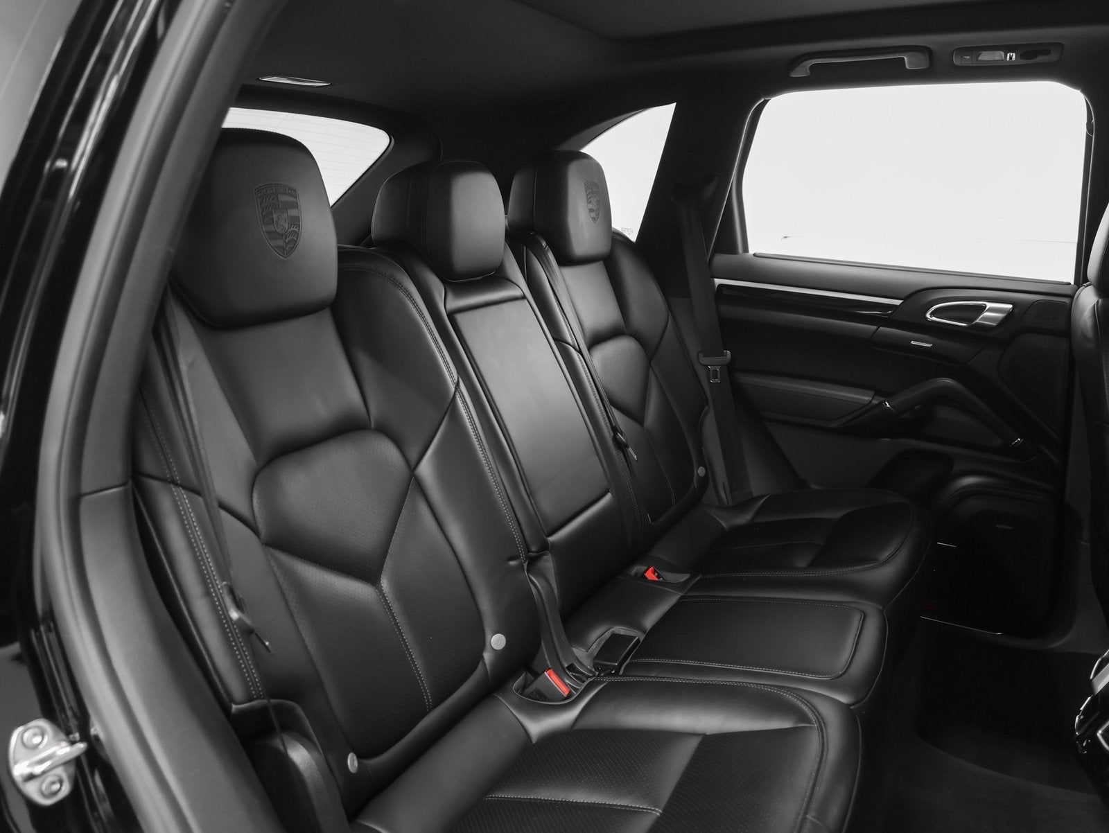 2018 Porsche Cayenne Platinum Edition