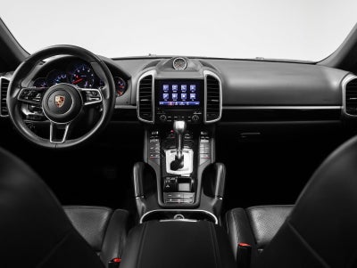 2018 Porsche Cayenne Platinum Edition