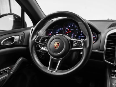 2018 Porsche Cayenne Platinum Edition